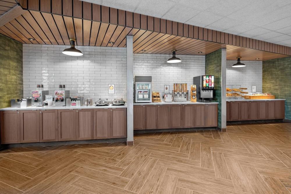 Fairfield Inn & Suites Lake Geneva