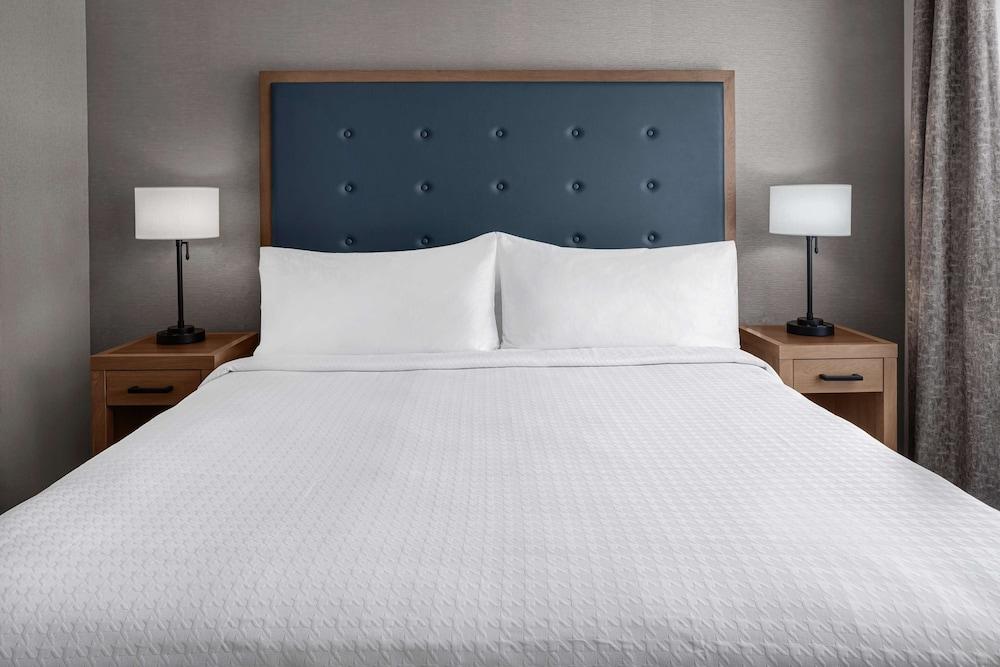 Homewood Suites by Hilton Boston Woburn