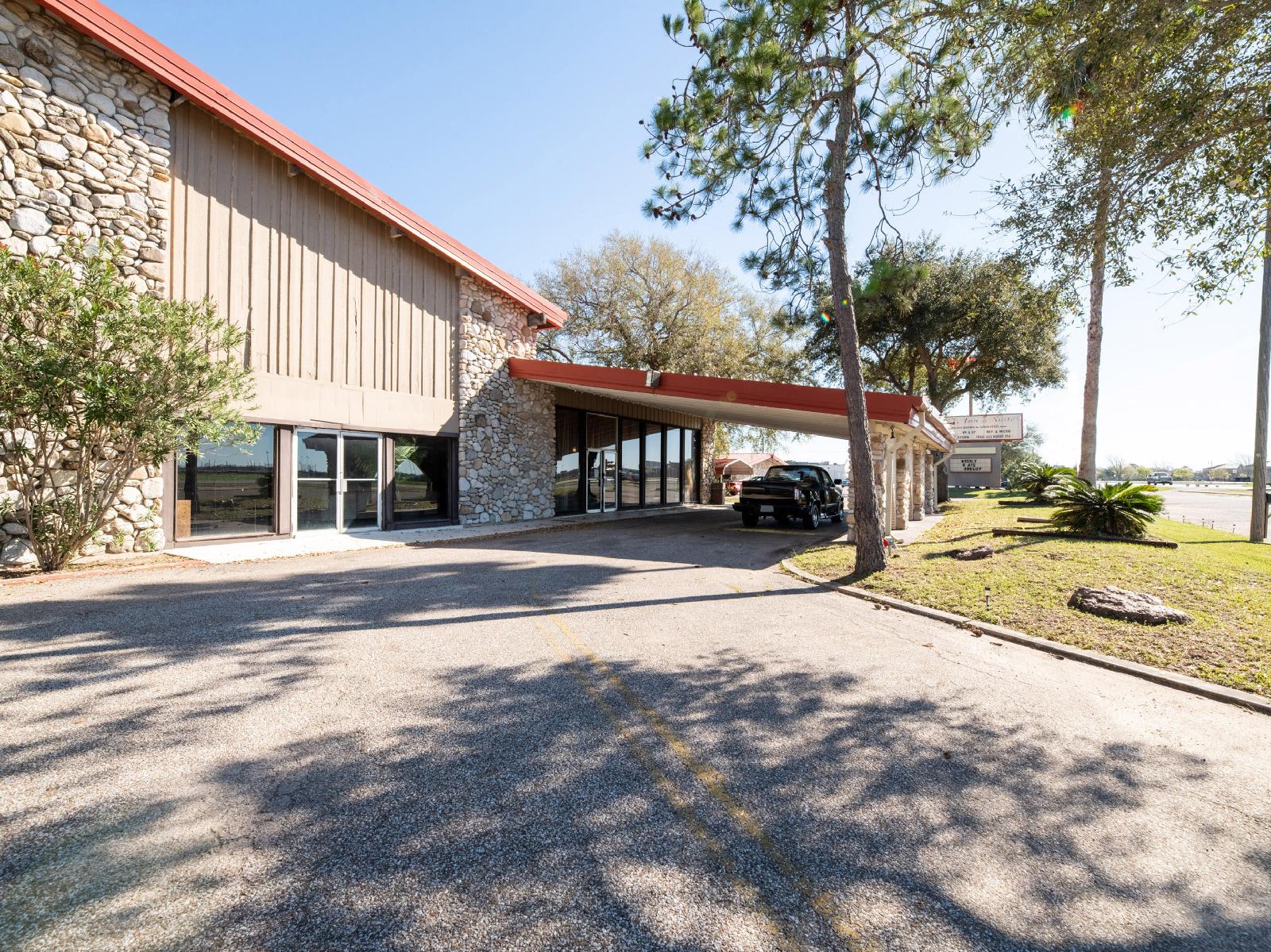 Bay City Inn