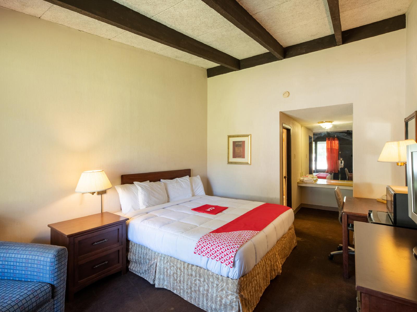 Bay City Inn