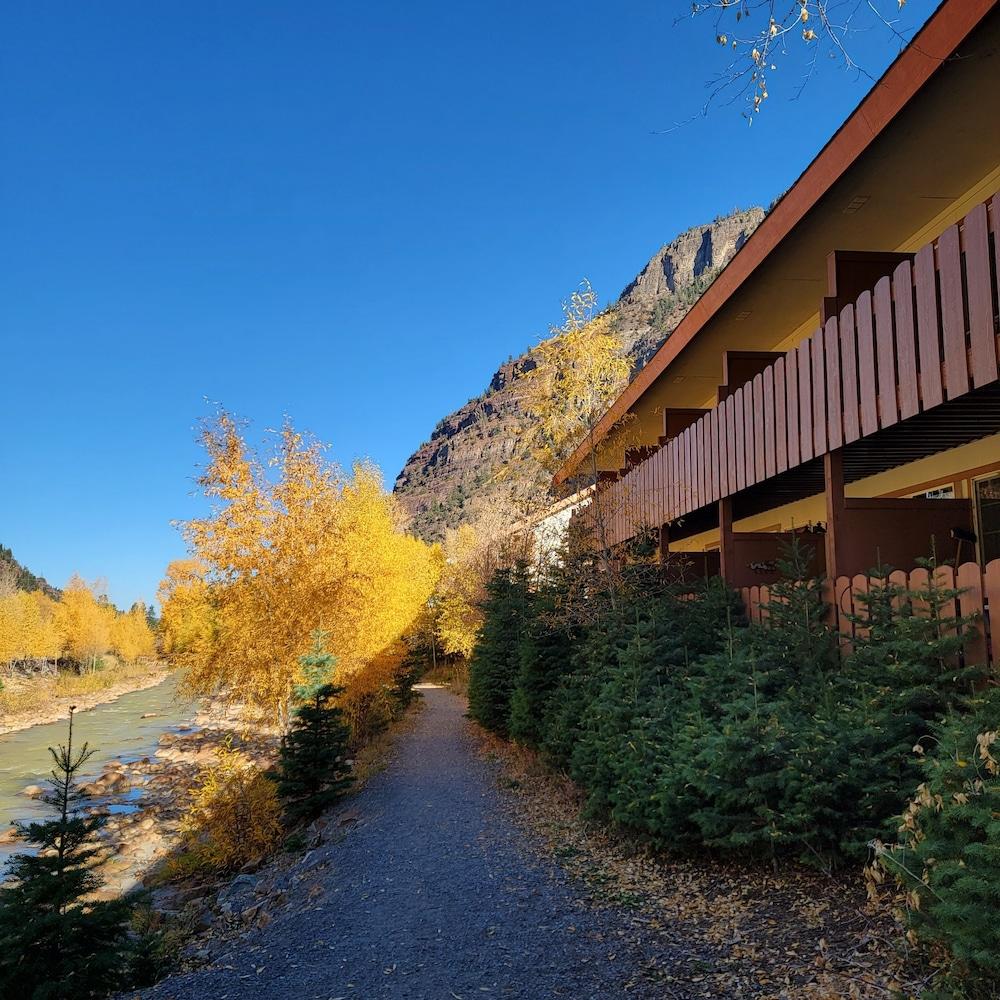 Hotel Hot Springs Inn