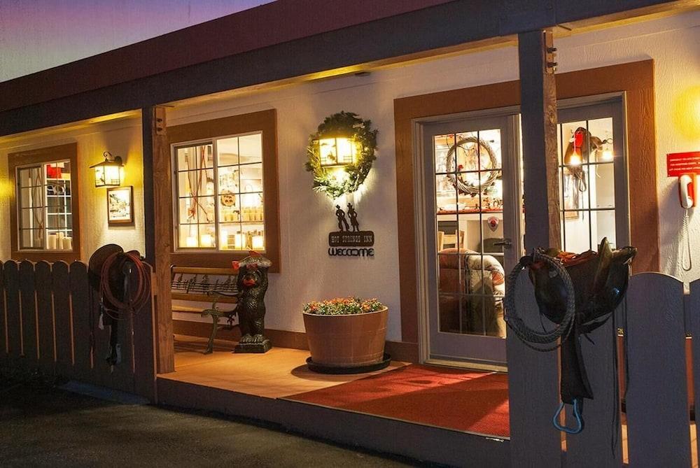 Hotel Hot Springs Inn