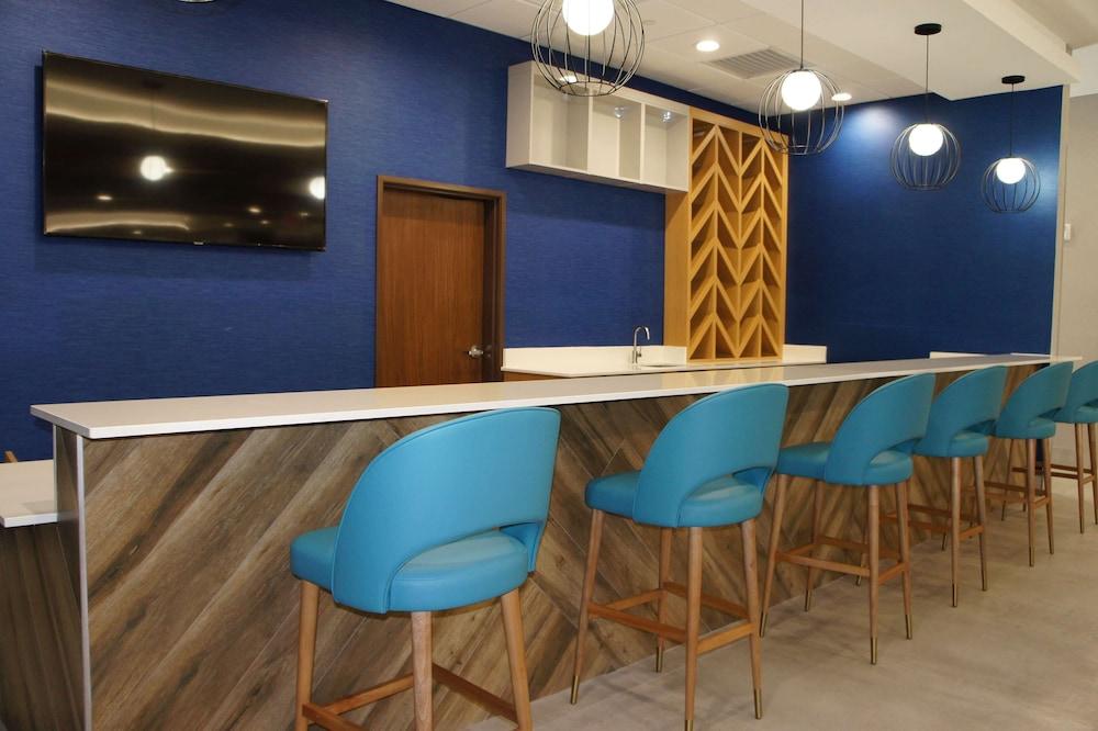 La Quinta Inn & Suites by Wyndham Katy