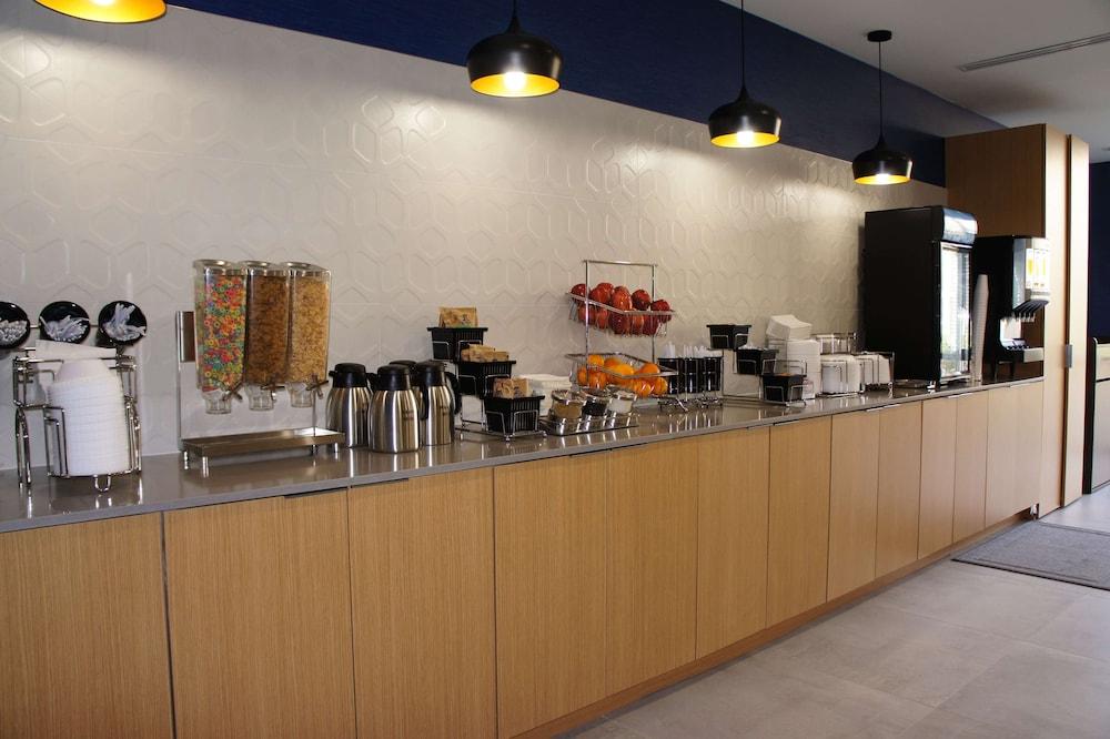 La Quinta Inn & Suites by Wyndham Katy