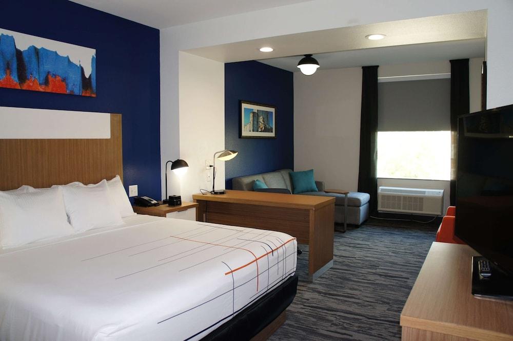 La Quinta Inn & Suites by Wyndham Katy