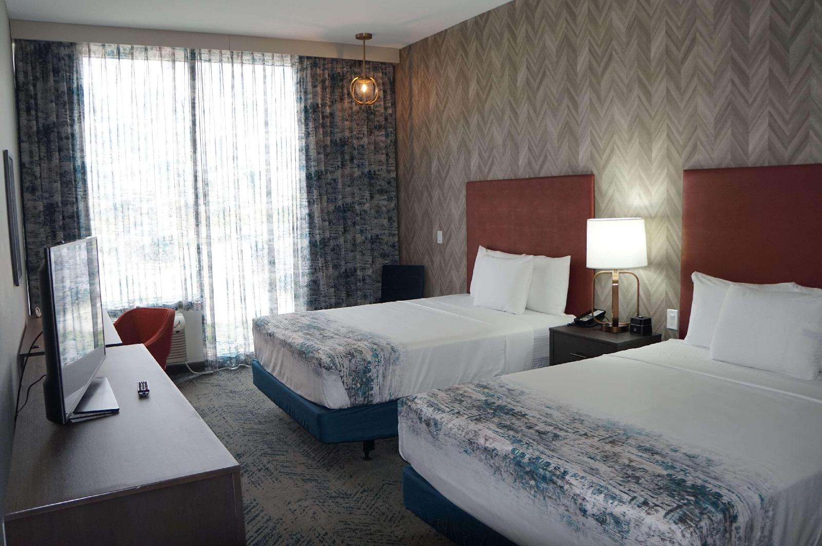 La Quinta Inn & Suites by Wyndham Euless