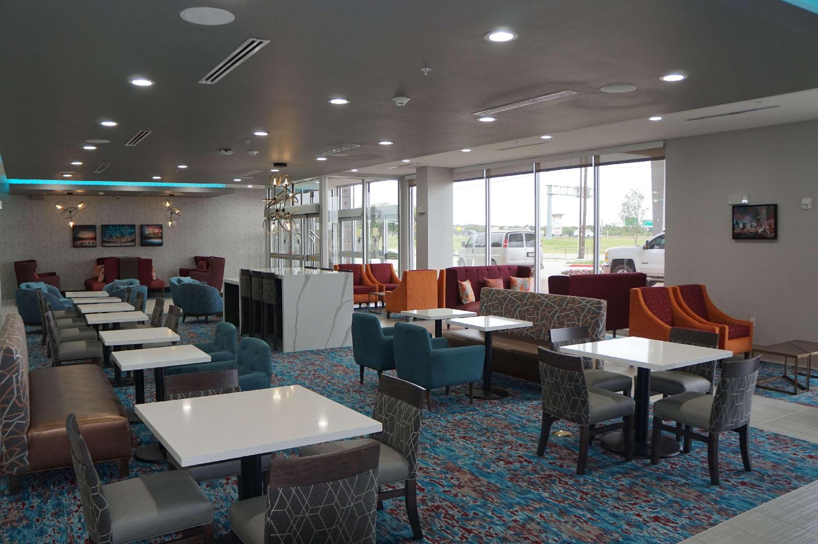 La Quinta Inn & Suites by Wyndham Euless