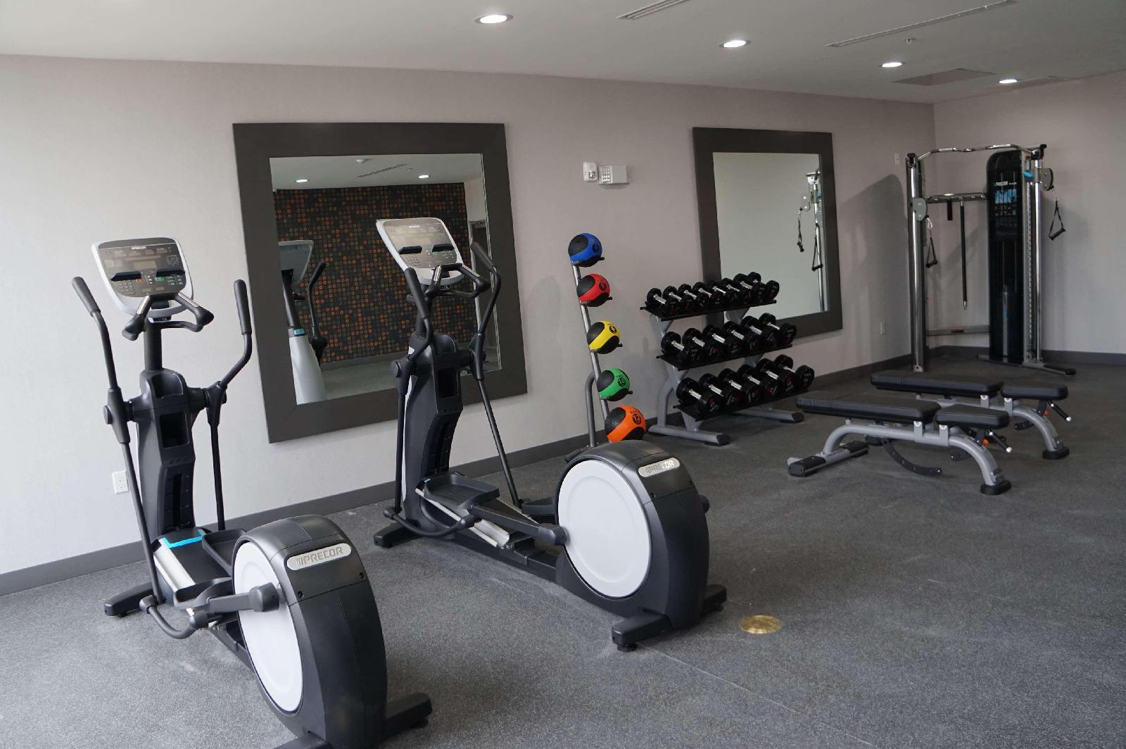 La Quinta Inn & Suites by Wyndham Euless