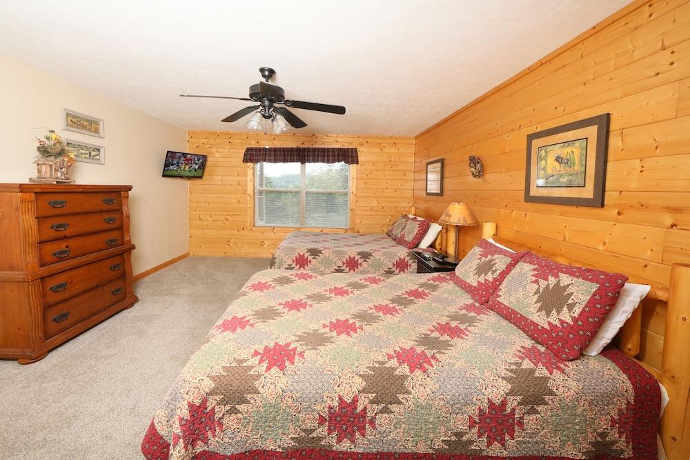 Mountain Shadow Lodge