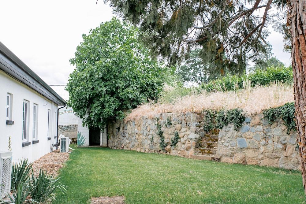 Hummingbird Estate