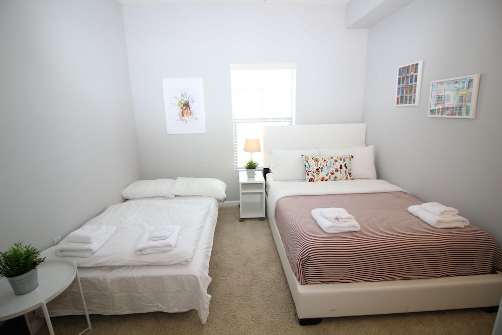 West Hollywood Deluxe Suites