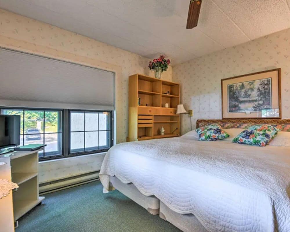 Cozy Pocono Mountain Escape