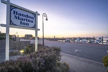 Bandon Marina Inn
