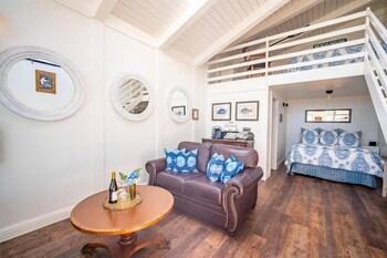 Bandon Marina Inn