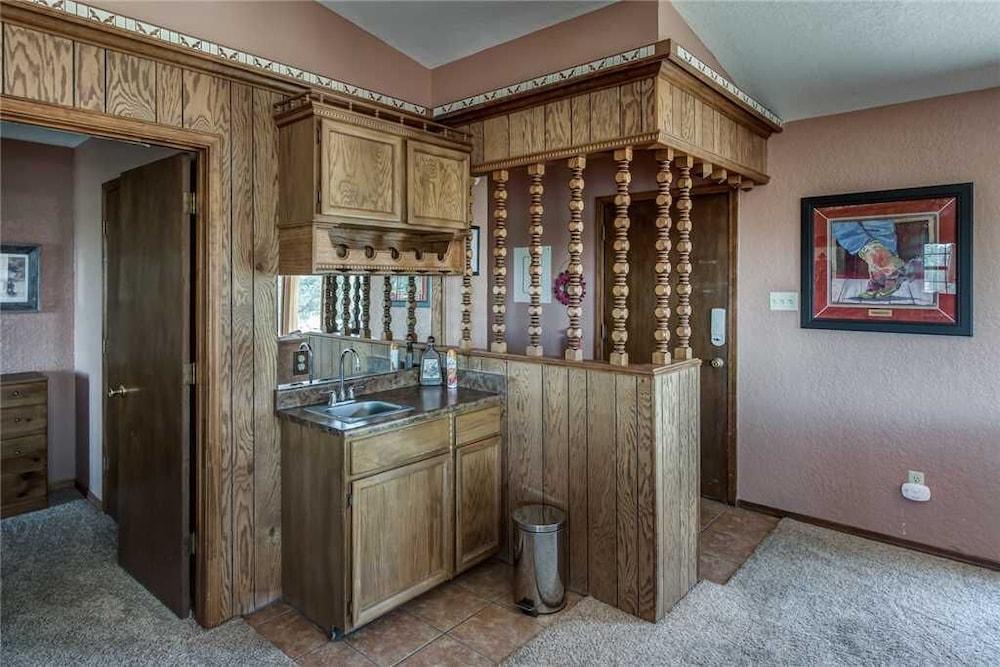 Sisters Mountain Home