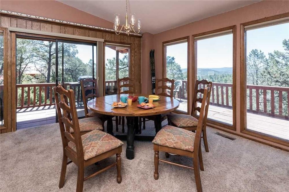 Sisters Mountain Home