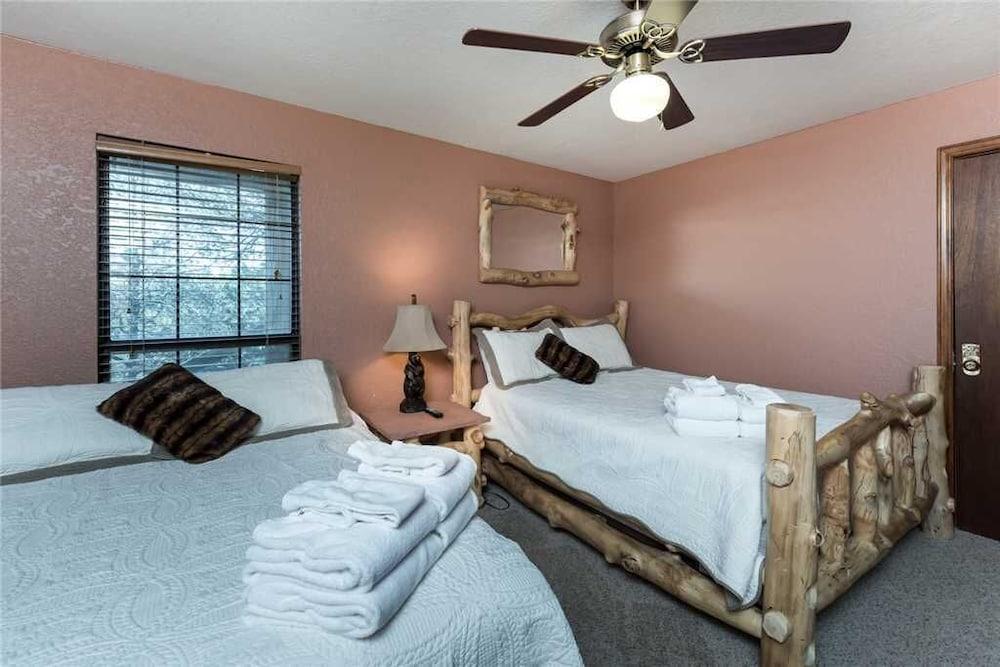 Sisters Mountain Home