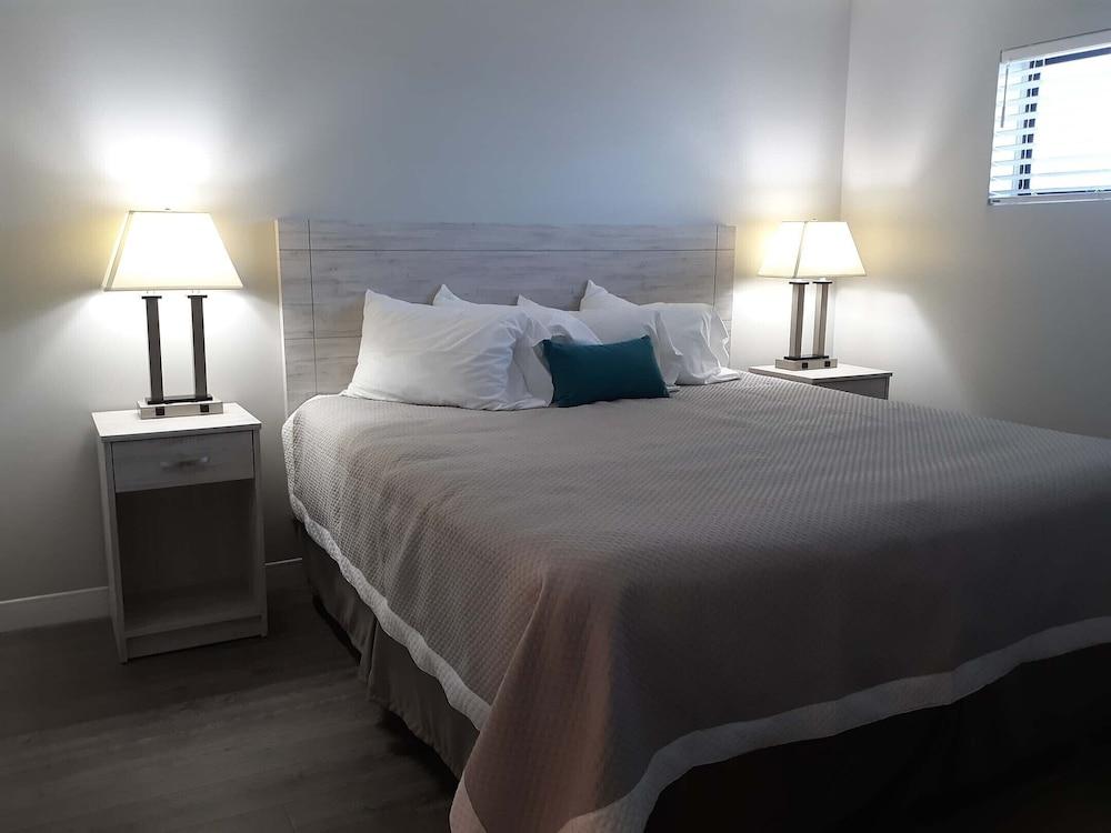 The Surf Suites