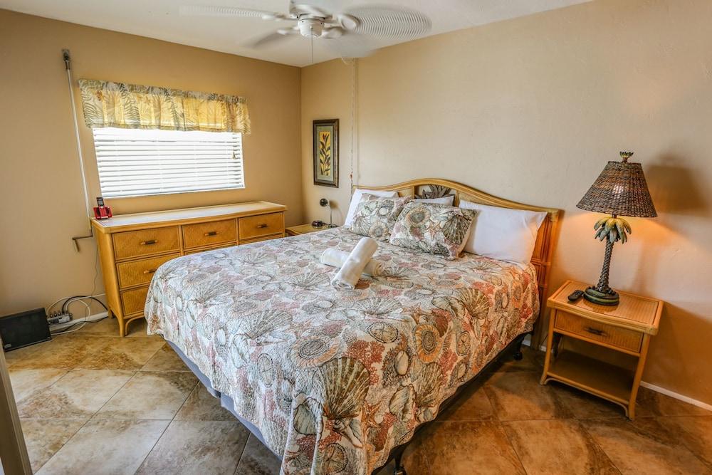 Smuggler's Cove Condo