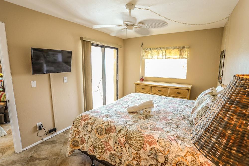 Smuggler's Cove Condo