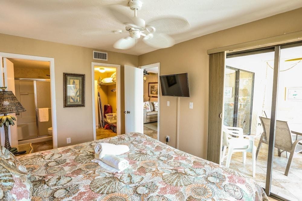 Smuggler's Cove Condo