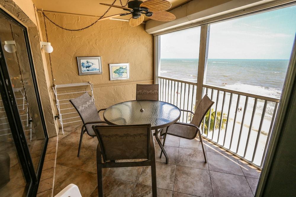 Smuggler's Cove Condo