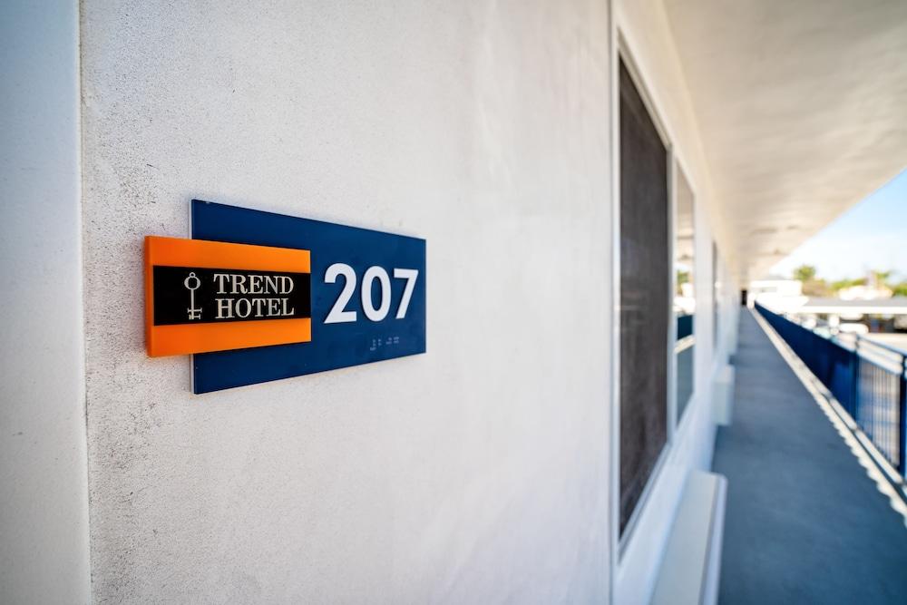 Trend Hotel Lax
