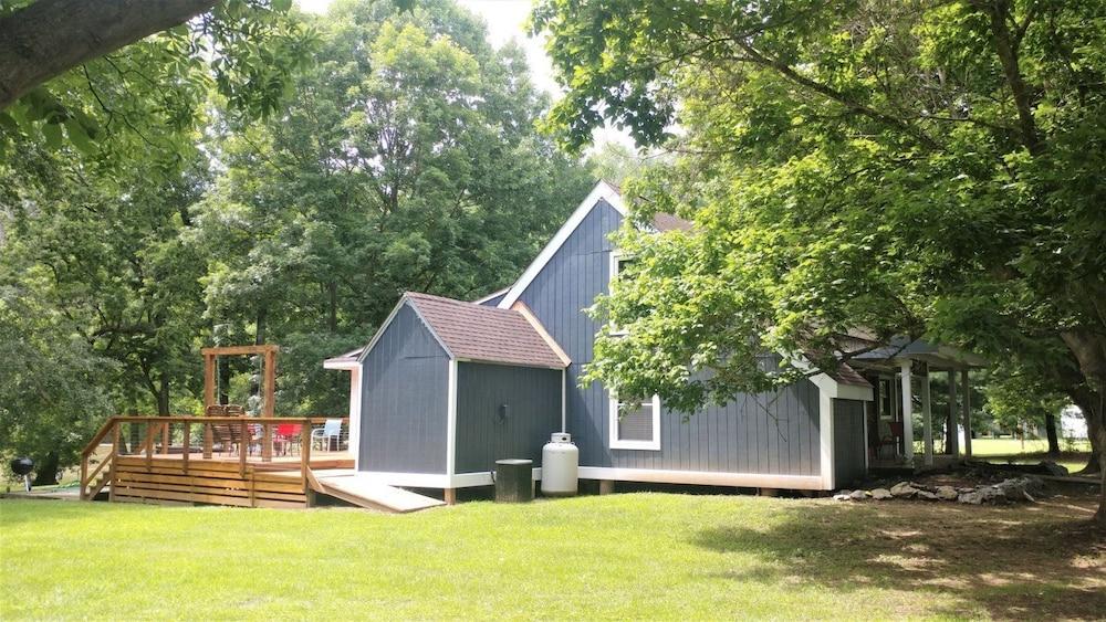 The Jive - Christopher's Riverside Cabins