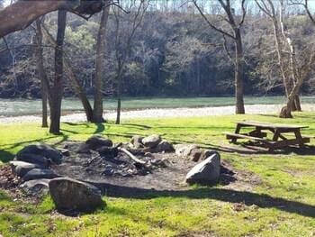 The Jive - Christopher's Riverside Cabins