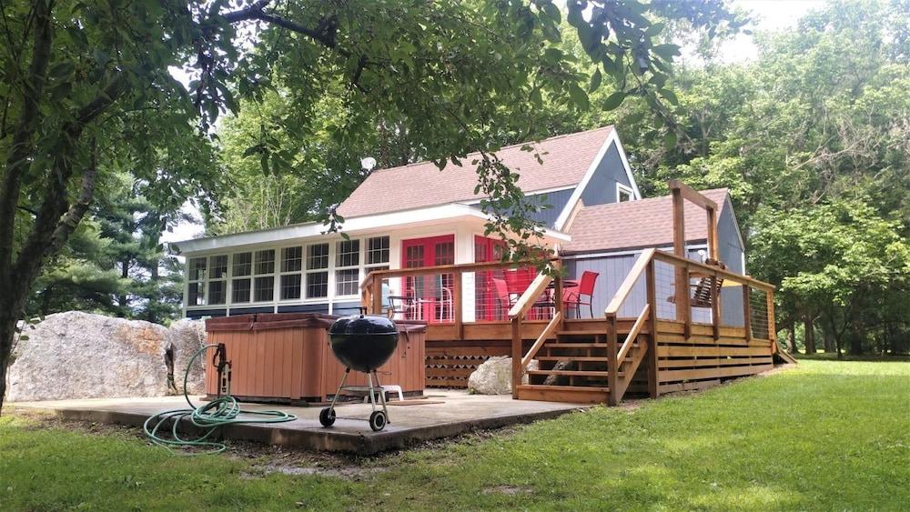 The Jive - Christopher's Riverside Cabins