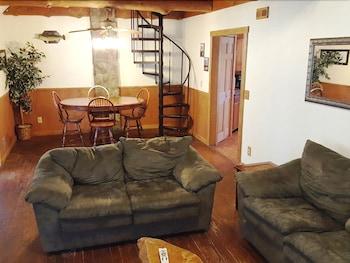 The Jive - Christopher's Riverside Cabins