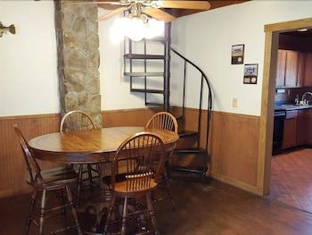 The Jive - Christopher's Riverside Cabins
