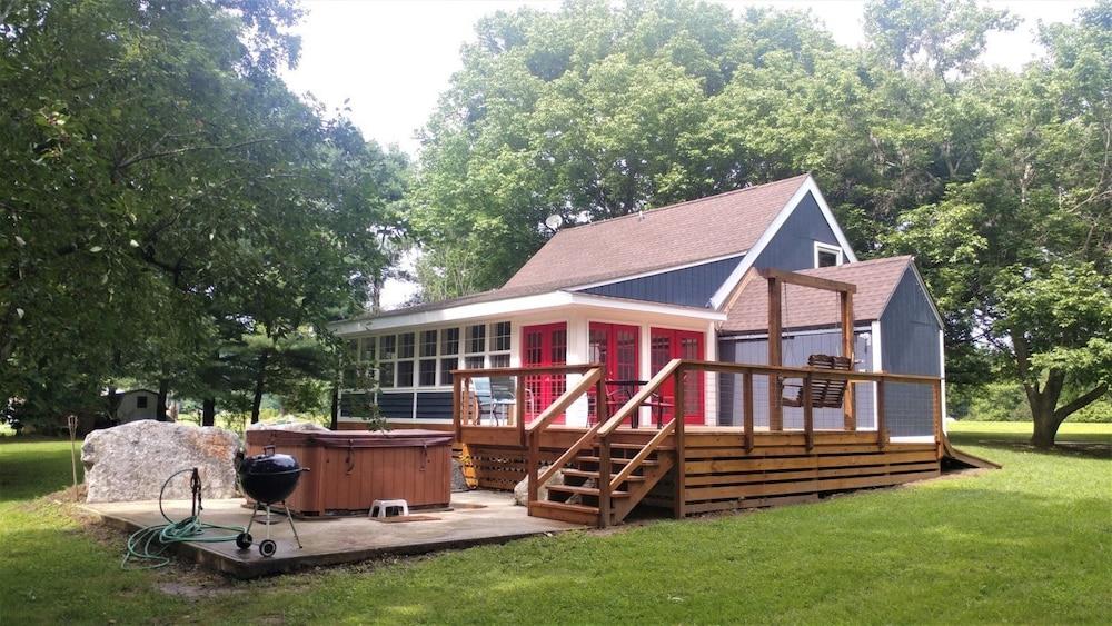 The Jive - Christopher's Riverside Cabins