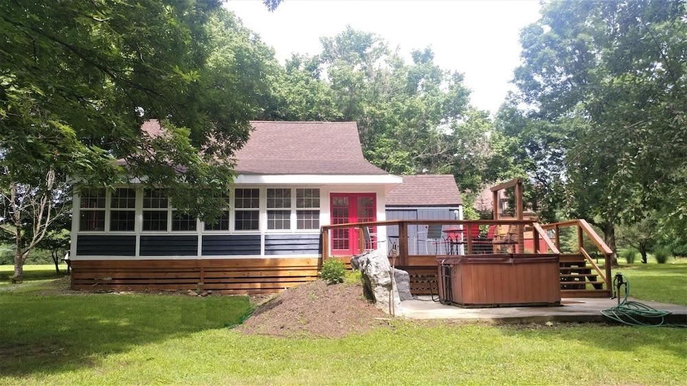 The Jive - Christopher's Riverside Cabins