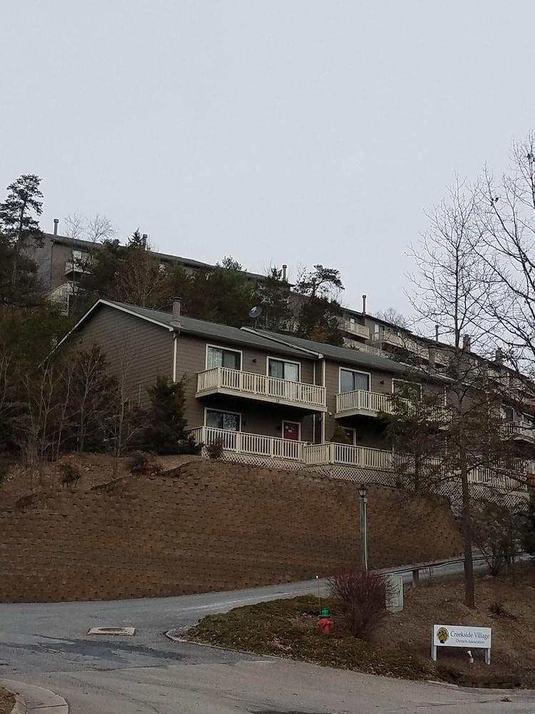 Creekside Village