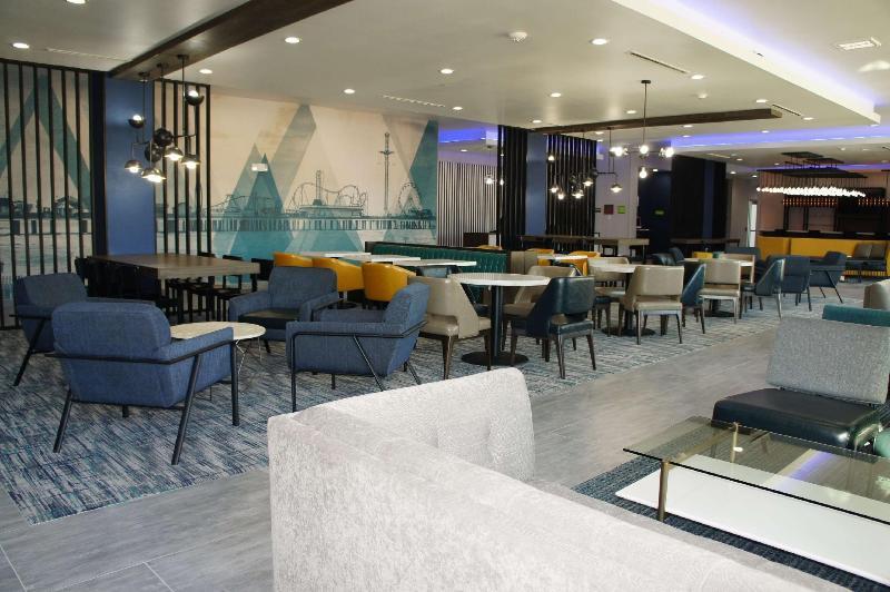 La Quinta Inn & Suites by Wyndham Galveston