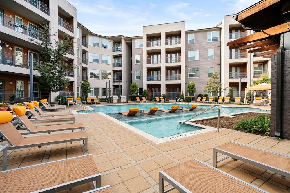 Kasa Dallas Medical District Apartments