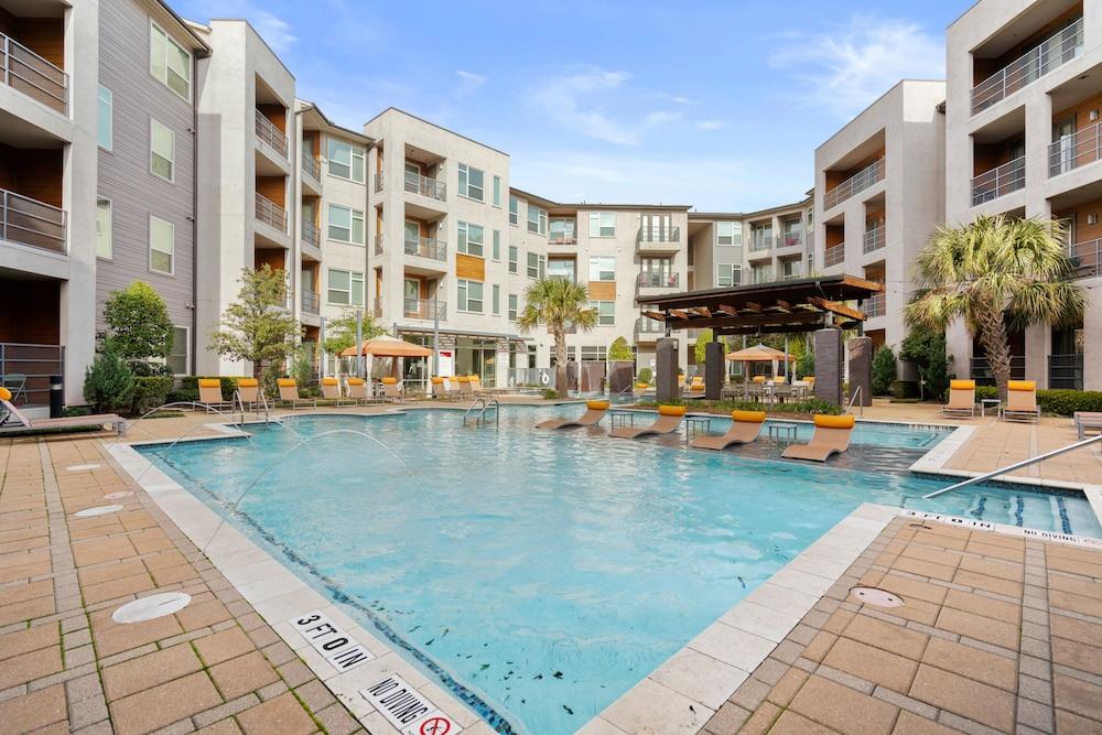 Kasa Dallas Medical District Apartments