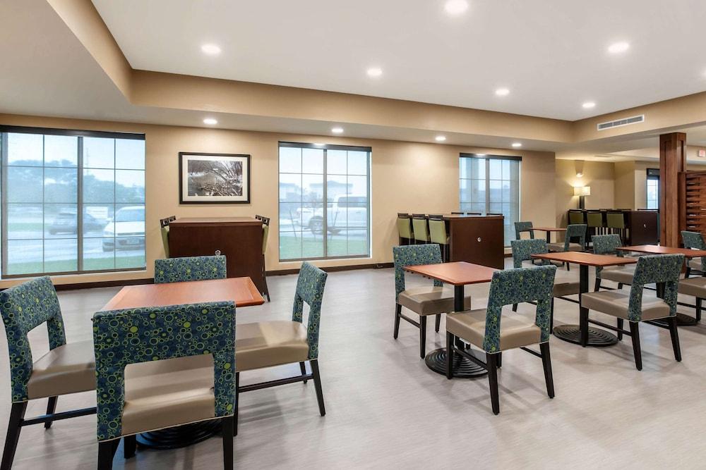 Comfort Inn And Suites Isu