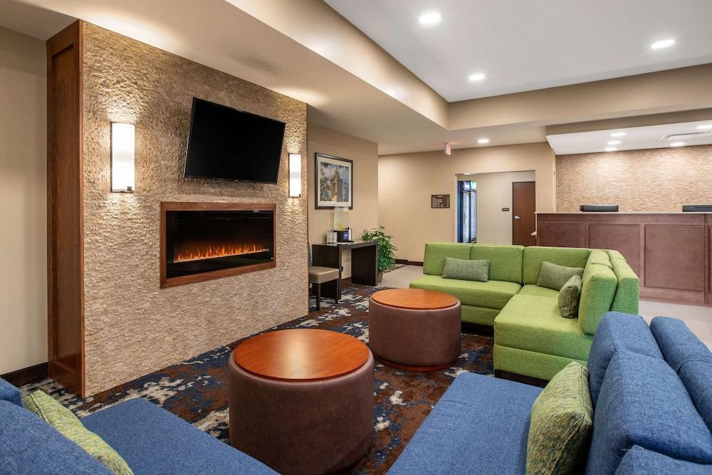 Comfort Inn And Suites Isu