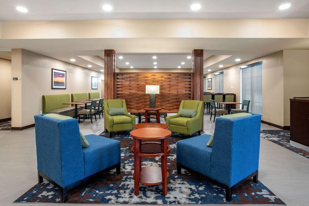 Comfort Inn And Suites Isu