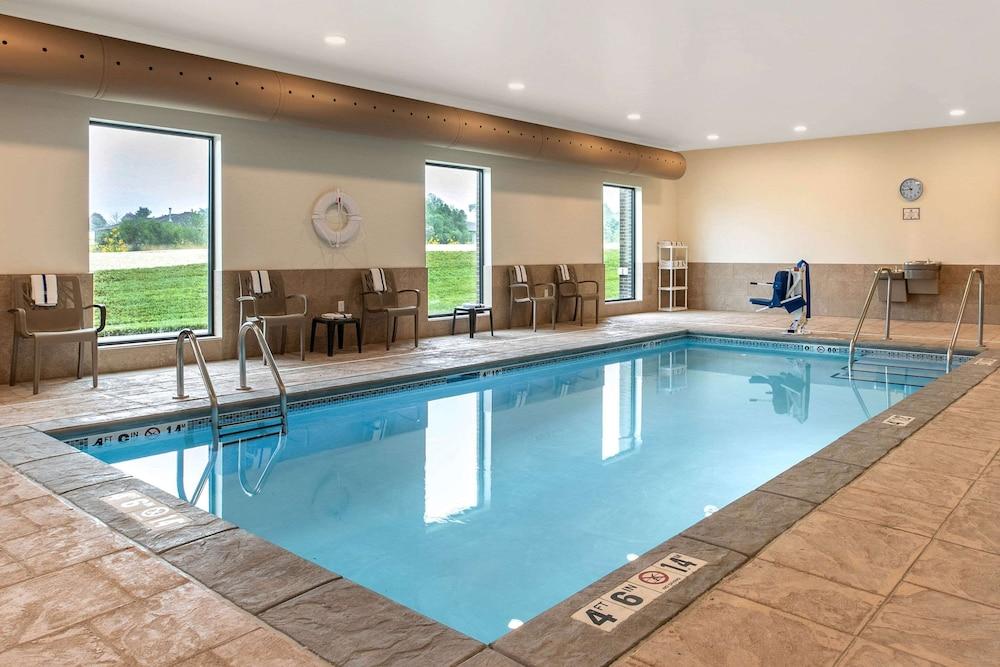 Comfort Inn And Suites Isu