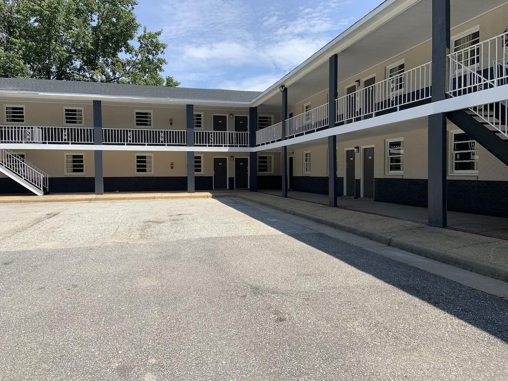 Birchwood Suites