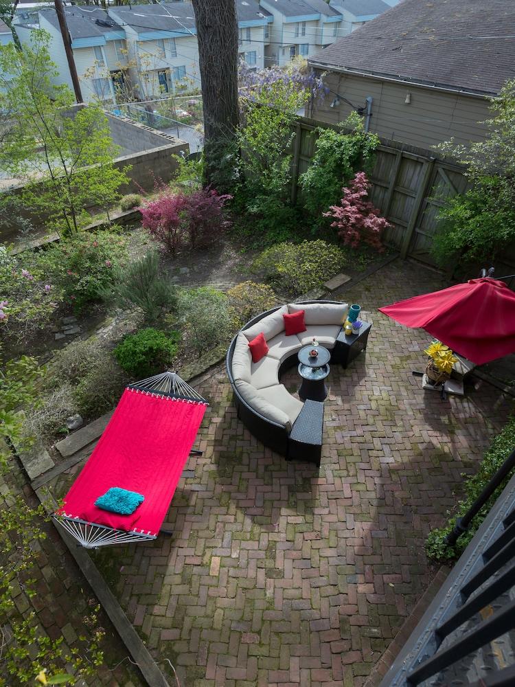 Downtown Memphis Shellcrest Apartments