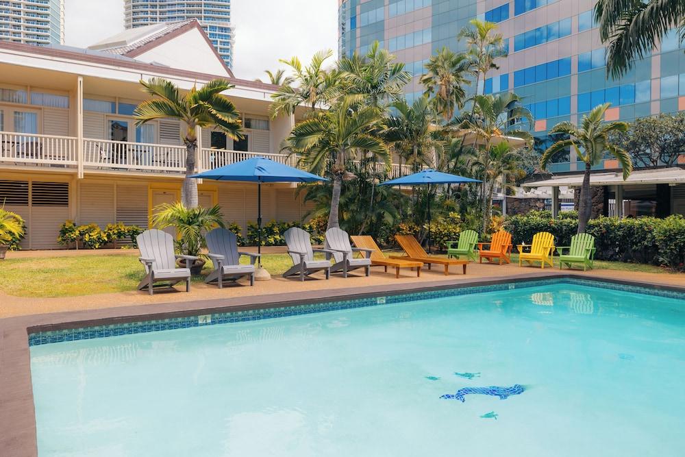 Pagoda Waikiki