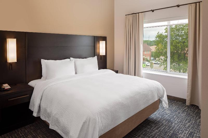 Residence Inn Detroit Farmington Hills