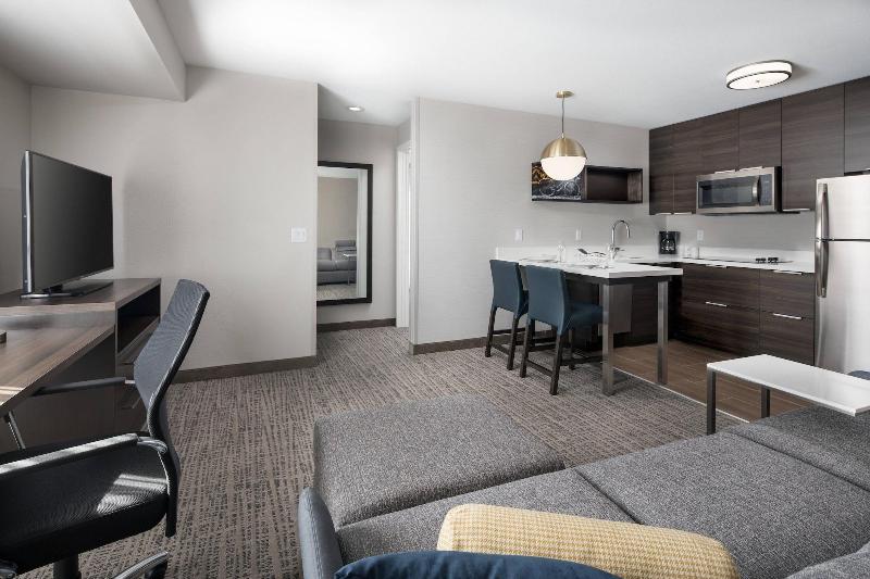 Residence Inn Detroit Farmington Hills
