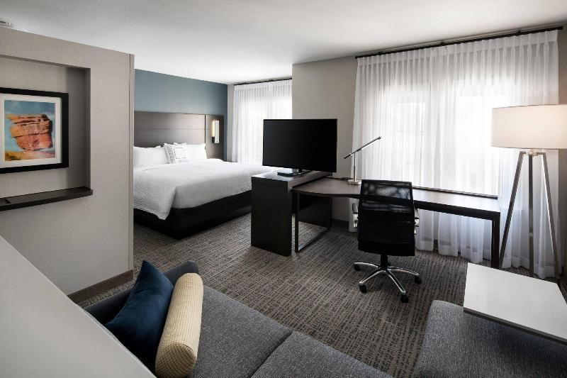 Residence Inn Detroit Farmington Hills