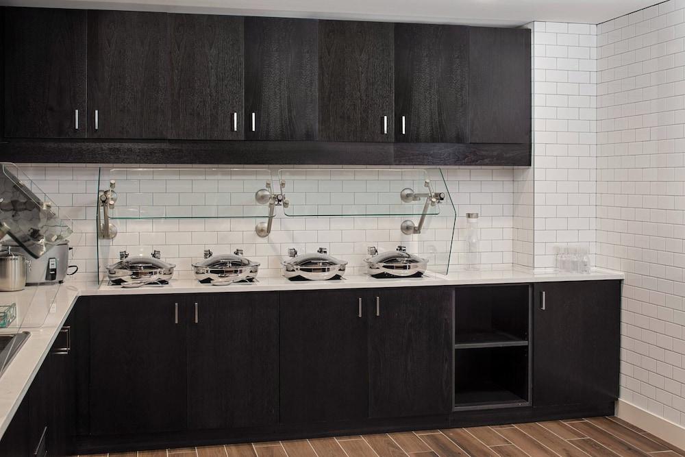 Residence Inn Detroit Farmington Hills