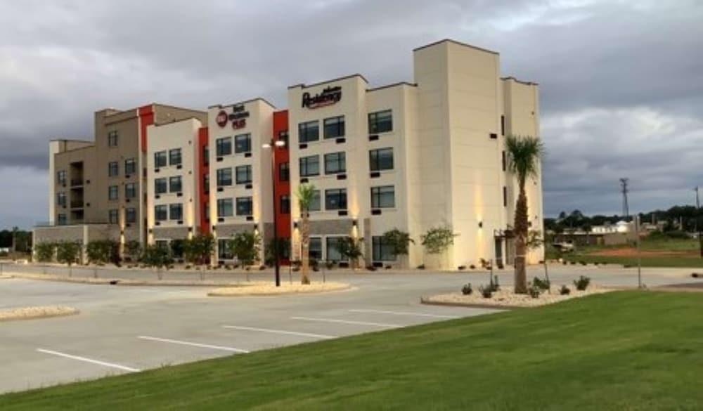 Best Western Plus Executive Residency Rigby's Water World Hotel